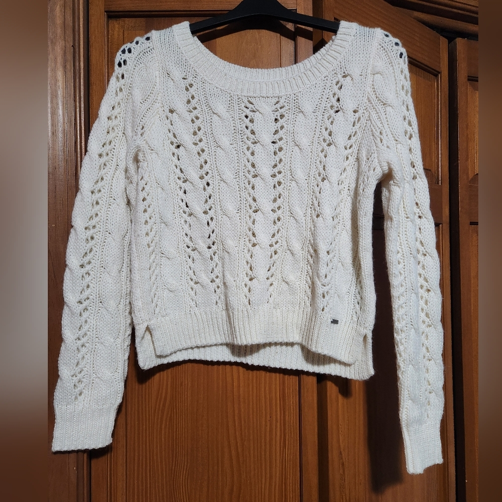 Hollister sweater